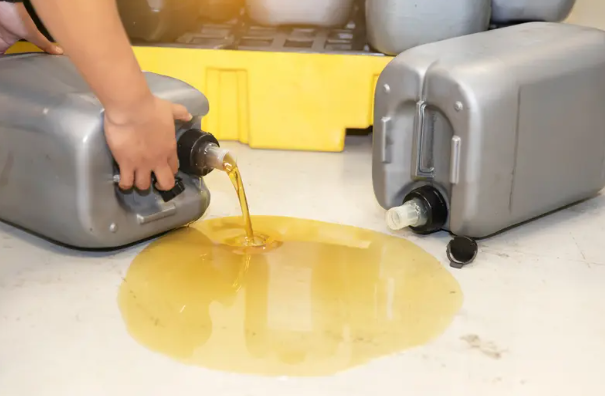 油品失效的常见原因与解决方案 油品失效的常见原因与解决方案