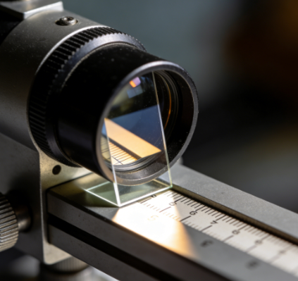 折光仪测定折射率的原理解析